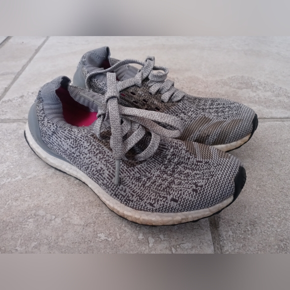 Womens size 7.5 Adidas Uncaged Ultra Boost - Picture 2 of 8